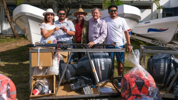 Mara Lezama entrega más de 6.6 mdp en apoyos a pescadores de cooperativas, tras 10 años de abandono