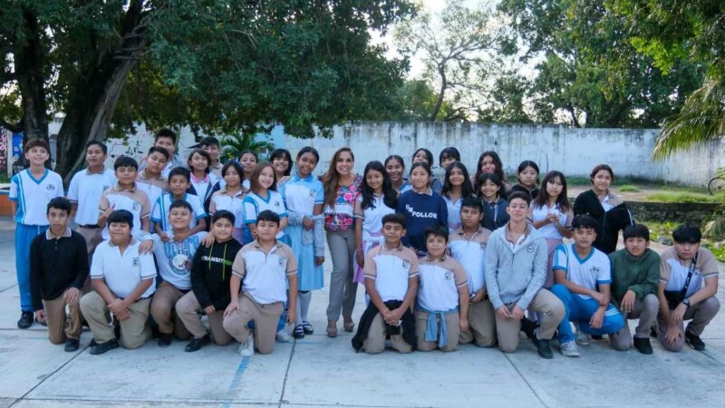 Anuncia Mara Lezama construcción de domo en secundaria ‘Javier Rojo Gómez’ de Cancún