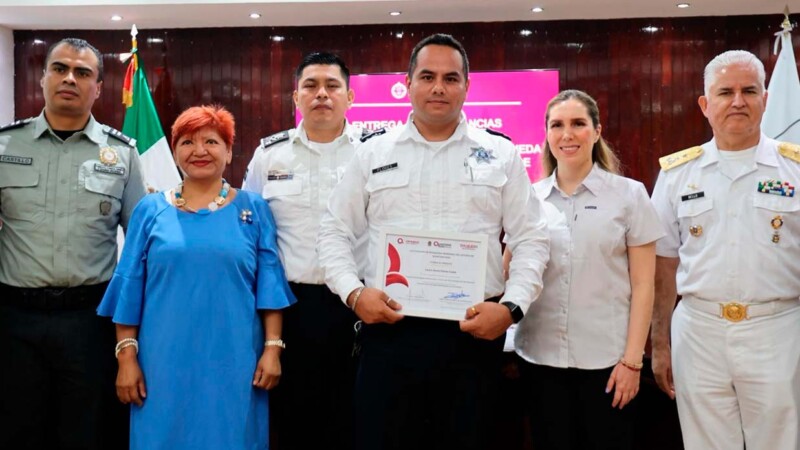 Gobierno de Isla Mujeres refrenda su compromiso con la capacitación de las y los policías municipales