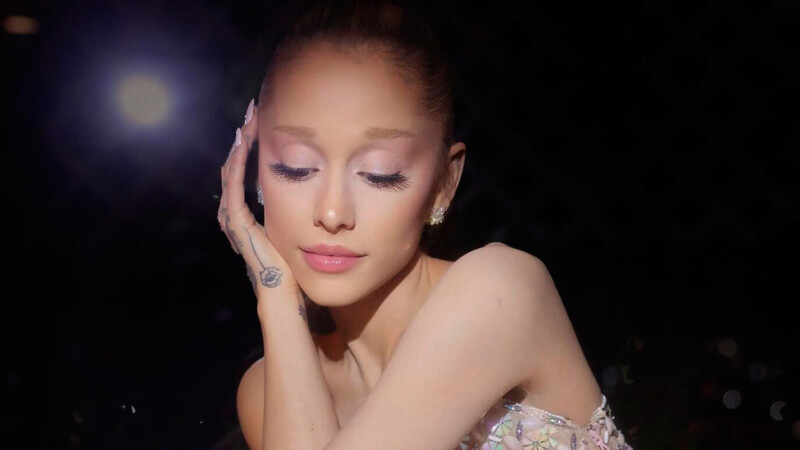 Ariana Grande transforma su divorcio en música con la versión extendida de Eternal Sunshine