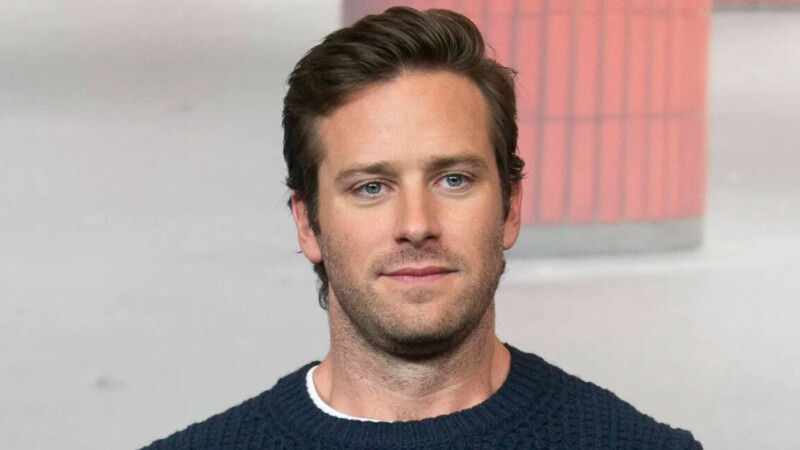 Armie Hammer retoma su carrera y revela experiencia con hombres