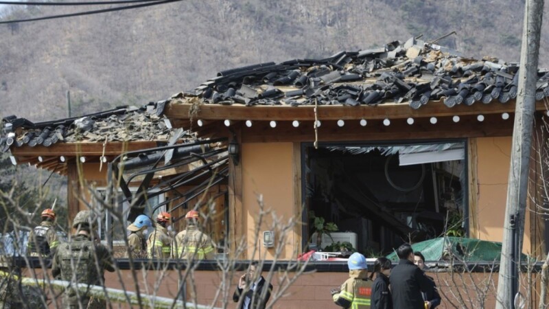 Pilotos coreanos bombardean ‘por error’ una zona civil