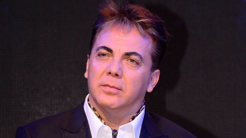 Cristian Castro regresa a la escuela para terminar la secundaria