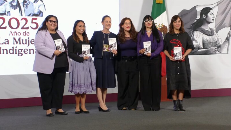 Presentan la cartilla de los derechos de la mujer