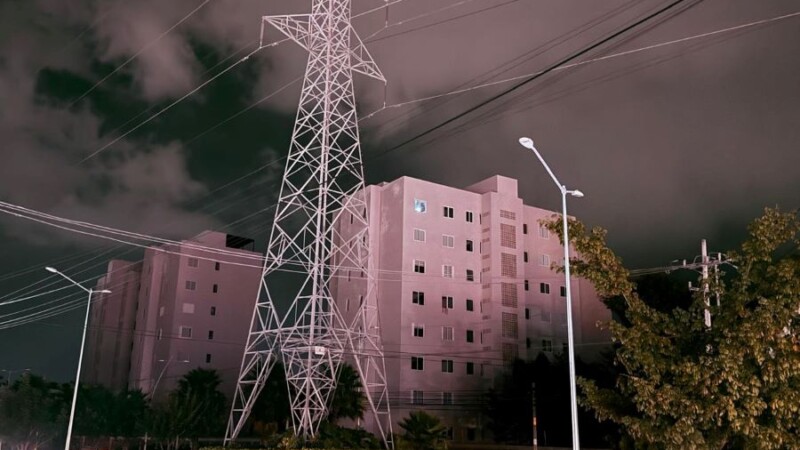 CFE da a conocer la causa del apagón masivo en el sureste de México