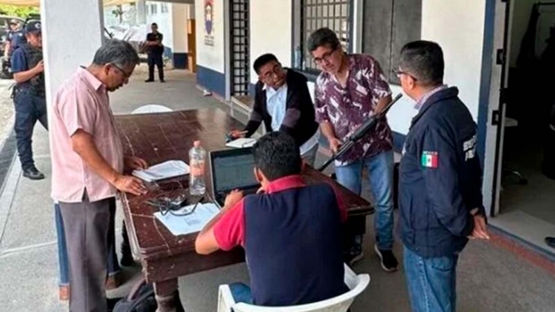 Desarman autoridades federales a Policía de Huatulco