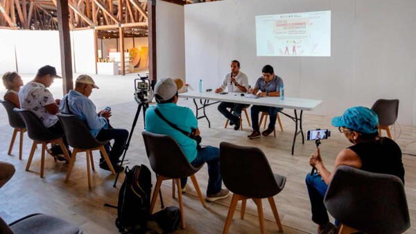 Amplían oportunidades para emprendedores y emprendedoras de Tulum, con feria de servicios