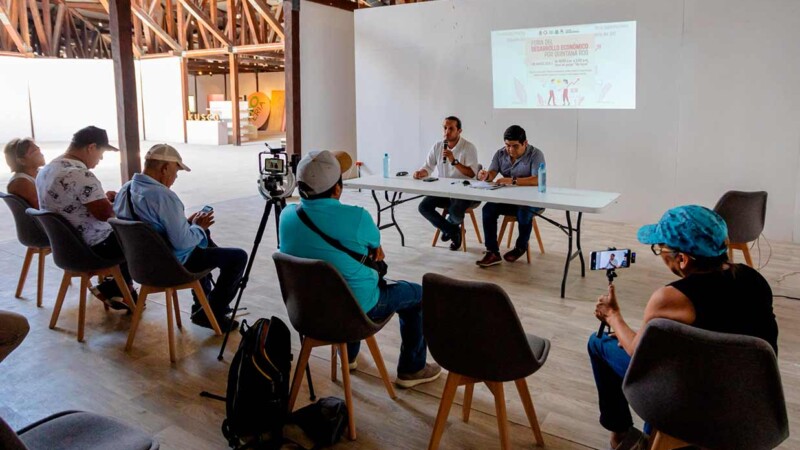 Amplían oportunidades para emprendedores y emprendedoras de Tulum, con feria de servicios