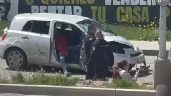 Ejecutan a tres hombres tras persecución en Tijuana