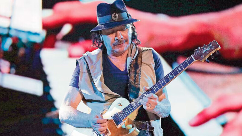 Carlos Santana es hospitalizado de emergencia y pospone concierto en San Antonio