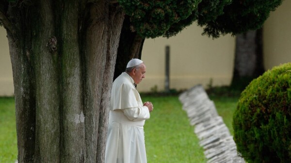 Papa Francisco, “clemente” con comunidad gay y ambientalista
