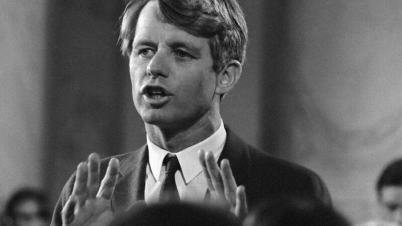 Desclasifica Trump documentos sobre asesinato de Bob Kennedy