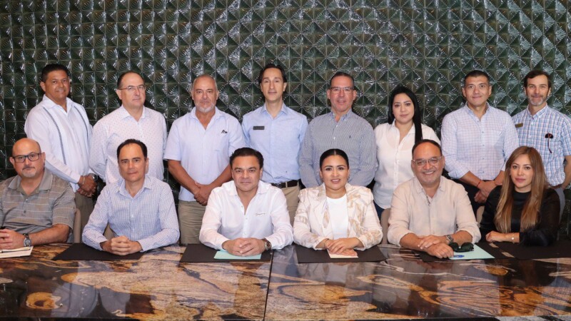 Analizan Blanca Merari y empresarios hoteleros acciones de fortalecimiento al destino