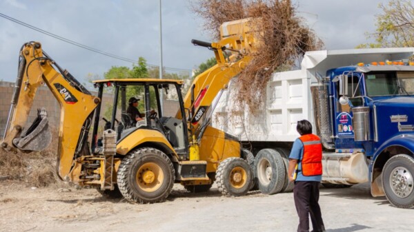 Inician limpieza integral de colonias en Ya'ax Tulum, en atención a la ciudadanía