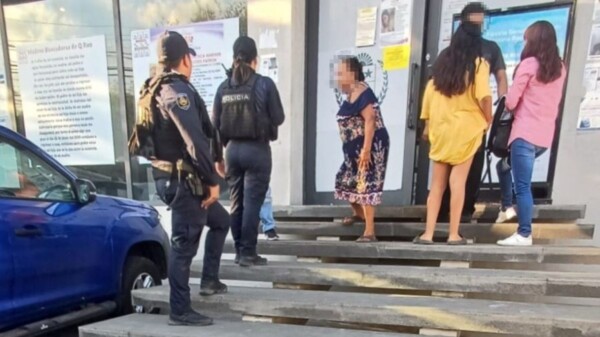 Menor de edad sufre intento de secuestro virtual en Cancún.