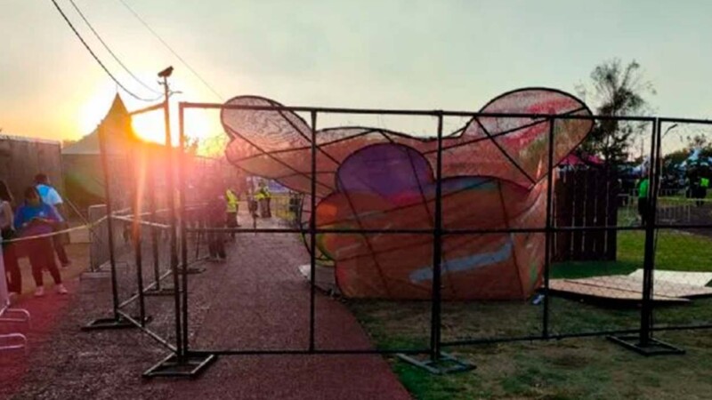 Colapso de estructura empaña celebración del Festival AXE-Ceremonia en la CDMX