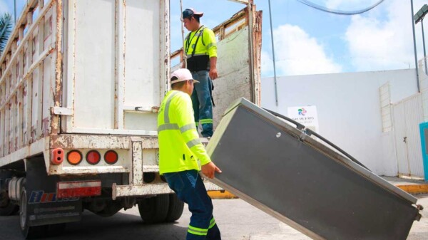 Isla Mujeres se suma a la Estrategia Nacional contra el Dengue y otras Arbovirosis con jornada de nebulización y descacharrización