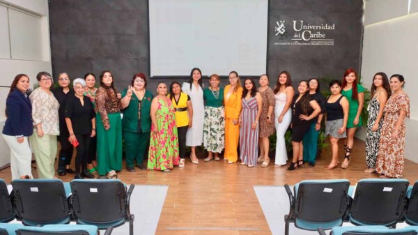 Anuncian becas para emprendedoras de Puerto Morelos