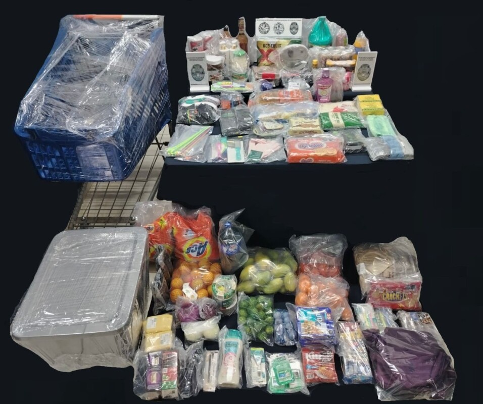 Playa del Carmen: Surtió su despensa, pero sin pasar a la caja a pagar; una mujer fue detenida por intentar sustraer más de 50 artículos.