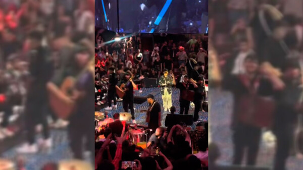 Apagan micrófonos a Junior H en Aguascalientes por intentar cantar narcocorridos