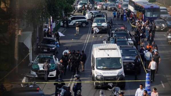 Da Sheinbaum apoyo a Brugada por crimen de dos funcionarios