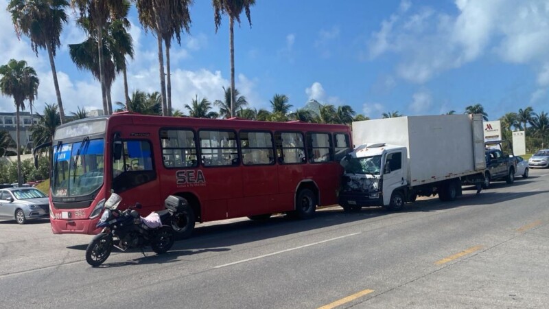 Exceso de velocidad y nula pericia provocan choque