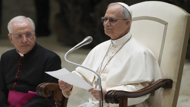 Pide León XIV liberar a periodistas presos por buscar la verdad