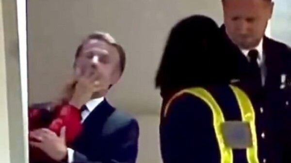 Macron recibe cachetada de su esposa al llegar a Vietnam