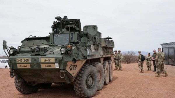 Militariza Trump la frontera con México