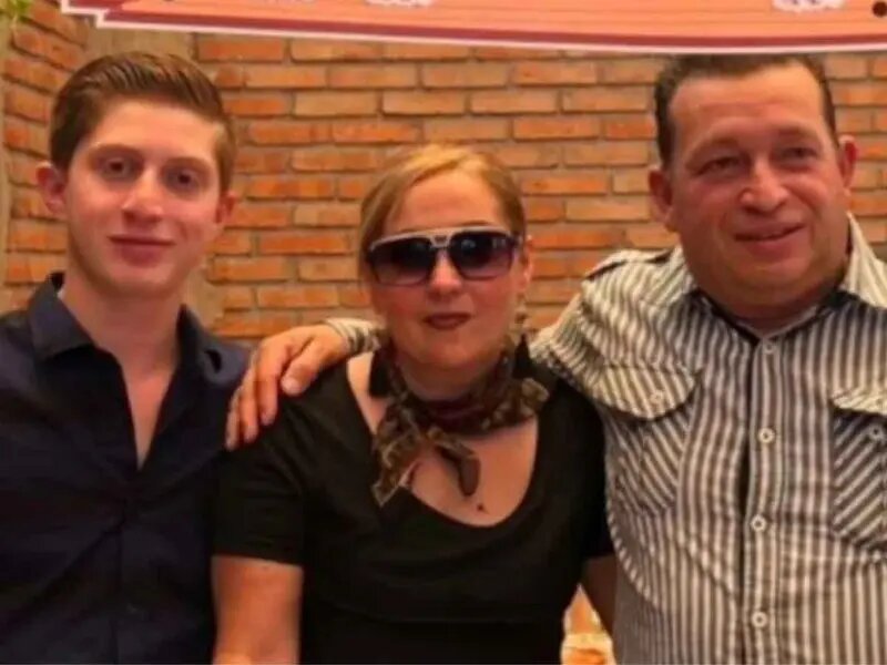 Tras muerte de Octavio Ocaña, sus padres se divorcian