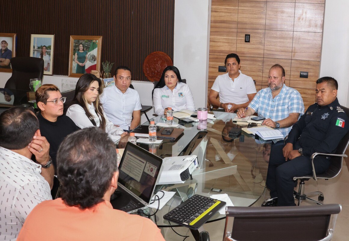 Se reúne la presidenta municipal con el área jurídica del Ayuntamiento y Seguridad Ciudadana de Quintana Roo para poner en marcha la implementación del Modelo homologado de Justicia Cívica, Buen Gobierno y Cultura de la Legalidad.