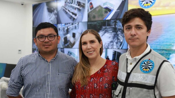 Atenea Gómez Ricalde supervisa avances del C2 en Costa Mujeres