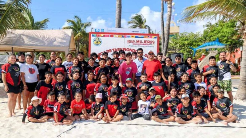 Atenea Gómez Ricalde impulsa talento deportivo con Clínica Especial de Taekwondo en Isla Mujeres