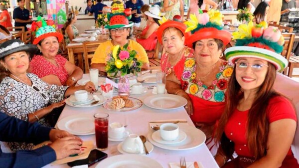 DIF Isla Mujeres celebra con gran éxito el tradicional Desayuno del Sombrero