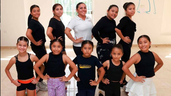 Gobierno de Isla Mujeres brinda talleres culturales gratuitos para niñas, niños y jóvenes