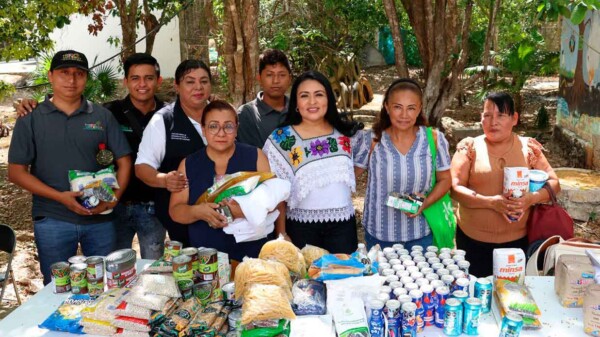 Lleva Blanca Merari el programa Acercamiento Ciudadano, con servicios gratuitos, a la subdelegación Central Vallarta