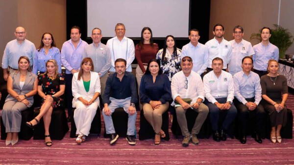 Hoteleros y Ayuntamiento acuerdan estrechar la colaboración para tener un mejor Puerto Morelos