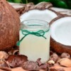 El coco es la fruta que ayuda a bajar de peso, acelera el metabolismo y reduce grasa abdominal