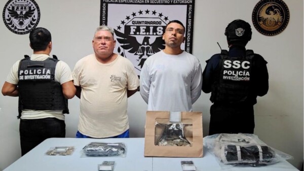 Par de narcomenudistas es detenido en la Zona Hotelera de Cancún