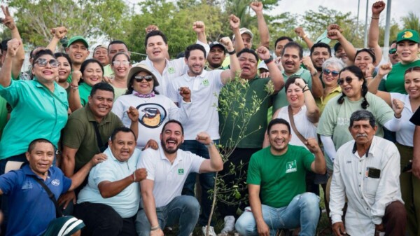 En el Día del Árbol, Renán Sánchez Tajonar reafirma compromiso del Partido Verde con la reforestación en Quintana Roo