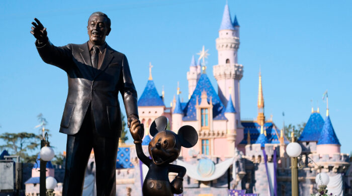 Desplome del modelo televisivo empuja a Disney a nuevos recortes