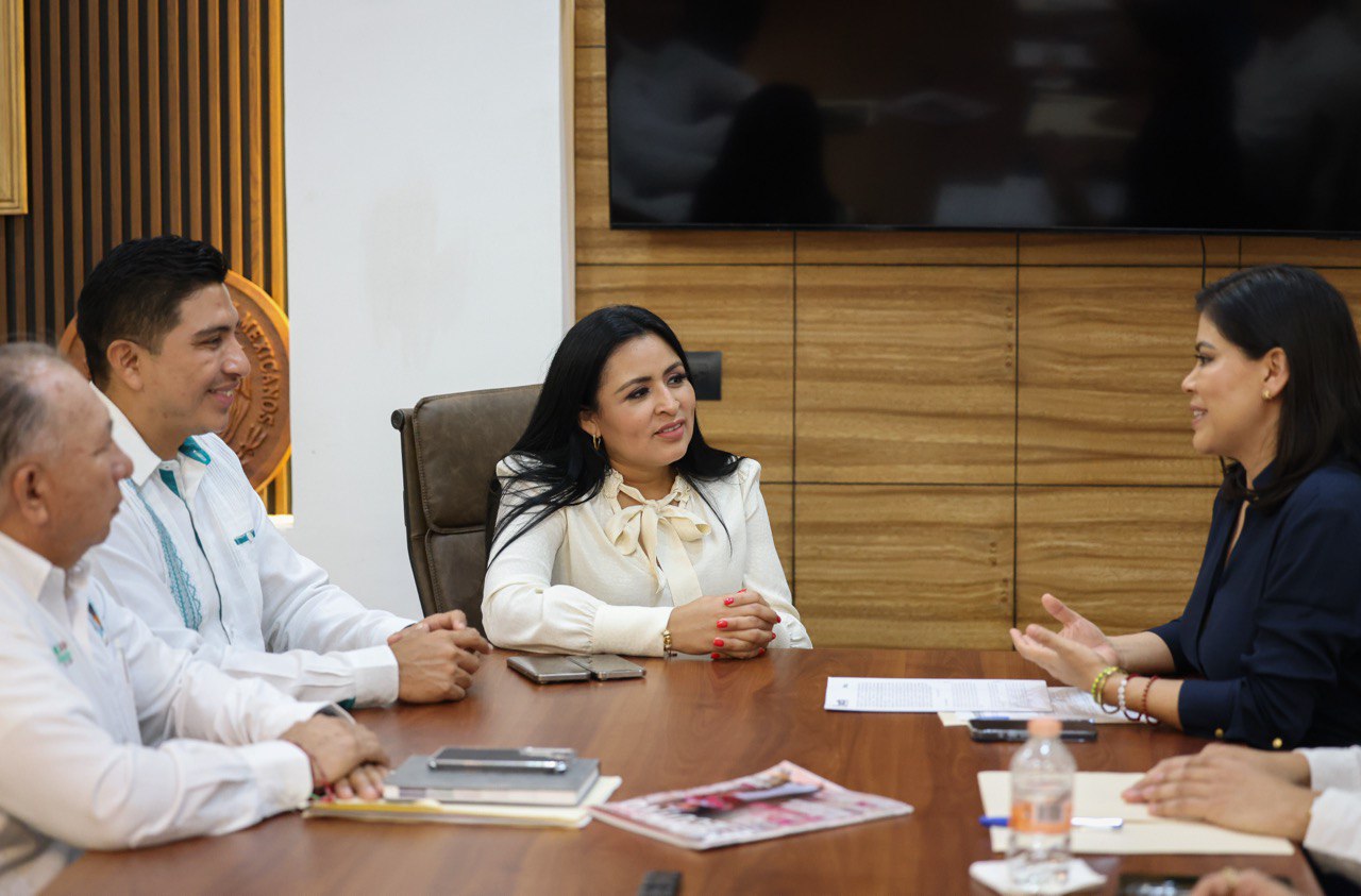 Firme compromiso para fortalecer la democracia en Puerto Morelos: Blanca Merari