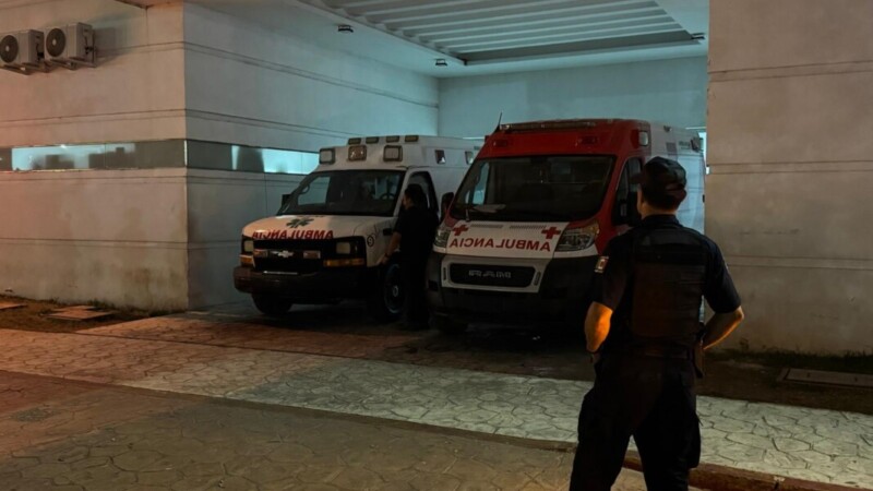 Policía balea a detenido agresivo en el Hospital General de Cancún