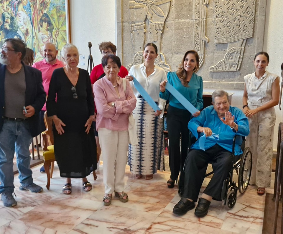 Inauguran galería de arte en el Hotel Museo Casa Turquesa con más de 2 mil obras