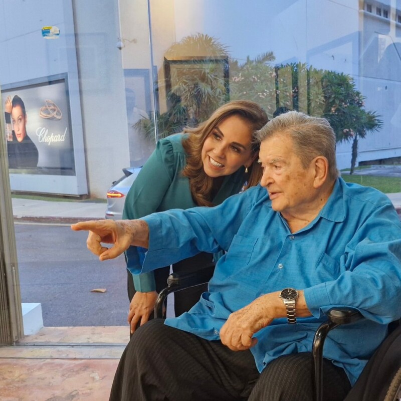 Inauguran galería de arte en el Hotel Museo Casa Turquesa con más de 2 mil obras