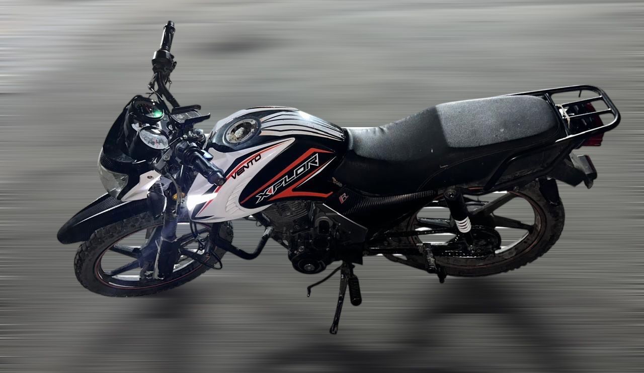 Detenido en la Supermanzana 260 de Cancún con una moto robada; la Vento, color negro con blanco fue reportada el pasado 20 de abril.