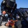 Hay 61 mexicanos detenidos; toque de queda en LA