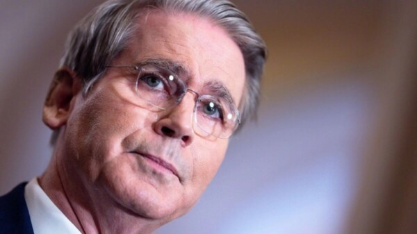 Acusa EU a bancos mexicanos de lavar dinero de cárteles