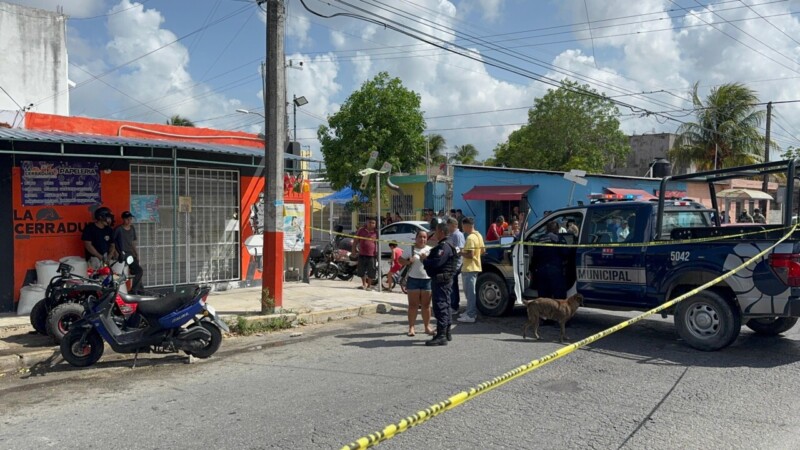 Tras ataque a balazos en la Sm. 101 de Cancún, localizan motocicleta sospechosa