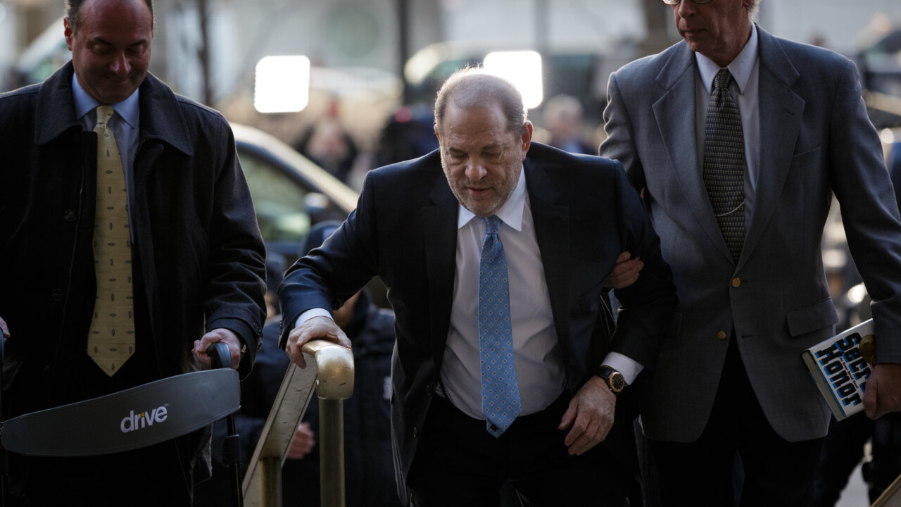 Weinstein expresa arrepentimiento, pero se deslinda de delitos